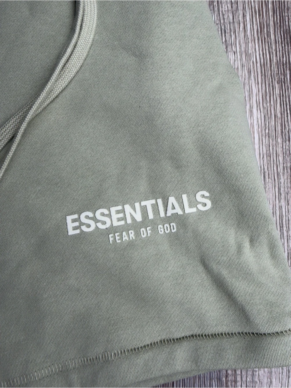 Essentials elastic waistband